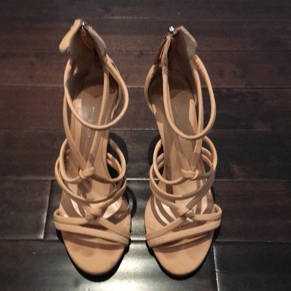 🆕 Tony Bianco knotted Strappy back zip heel 8 1/2